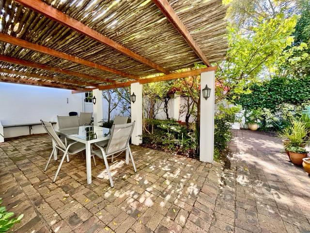 To Let 2 Bedroom Property for Rent in Newlands Western Cape